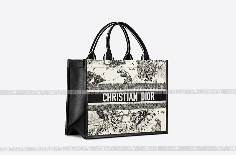 디올북토트백미디움  20260403-100002-019루.jpg