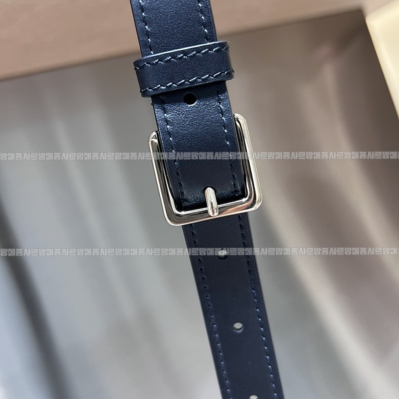 디올북토트백미디움  20260403-102945-011루.jpg