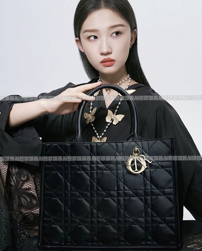 디올북토트백미디움  wsxc1775227659422_4루.jpg