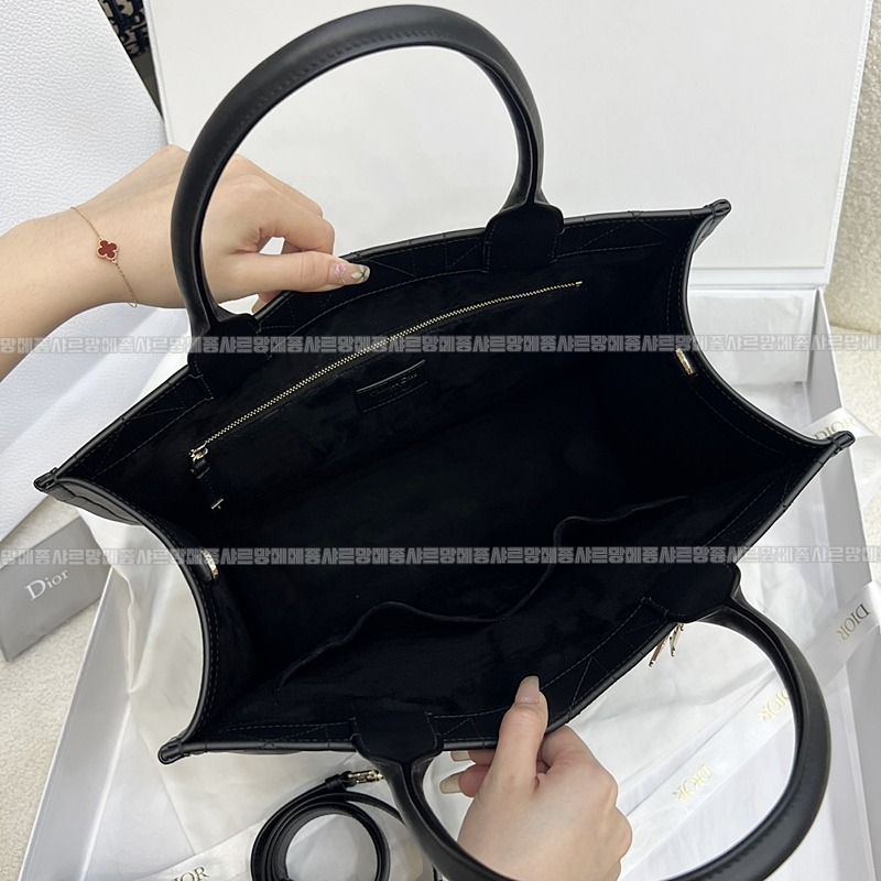 디올북토트백미디움  wsxc1775227652868_6루.jpg