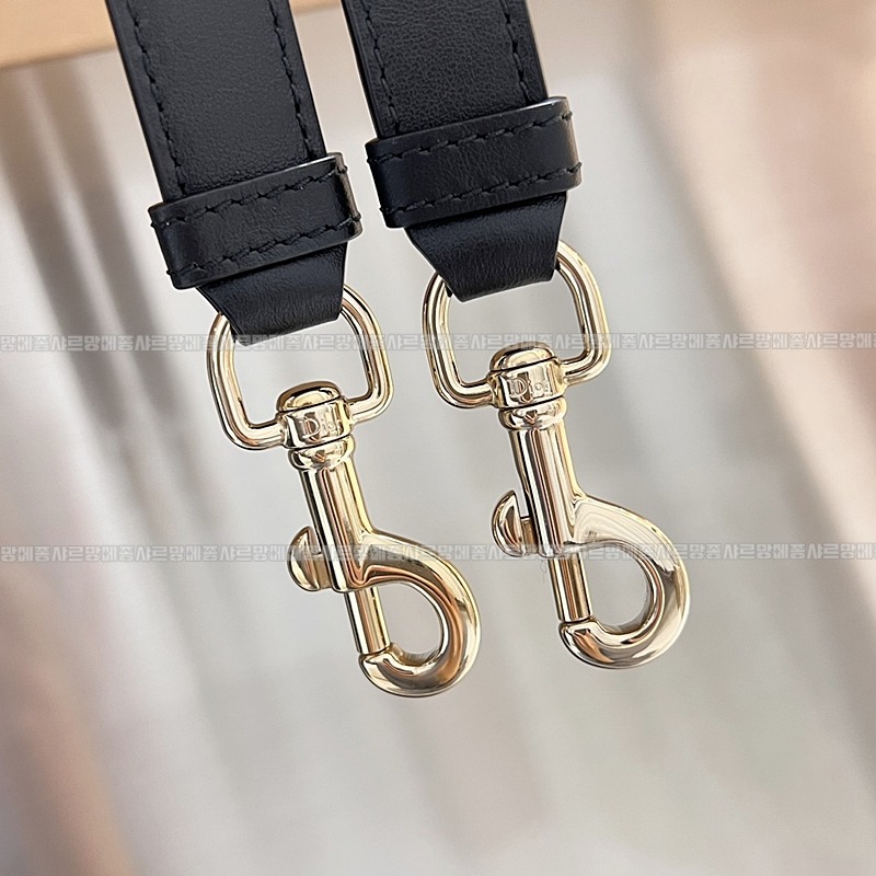 디올북토트백미디움  wsxc1775227654390_6루.jpg