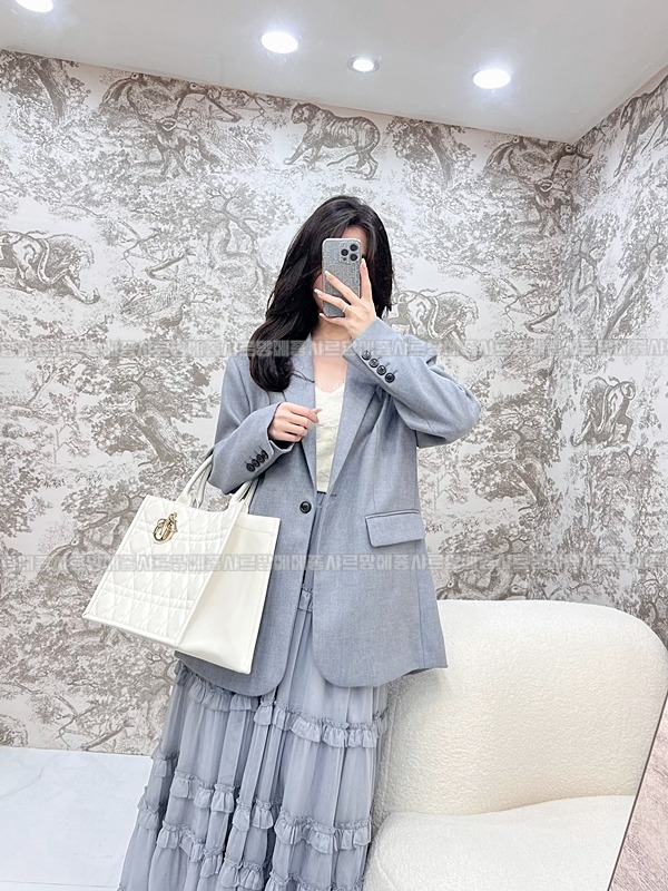 디올북토트백미디움  wsxc1775227701959_0루.jpg