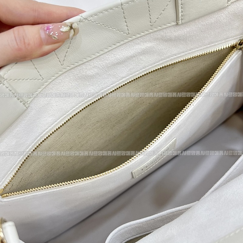 디올북토트백미디움  wsxc1775227663511_7루.jpg