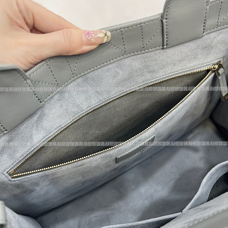 디올북토트백미디움  wsxc1775227728491_7루.jpg