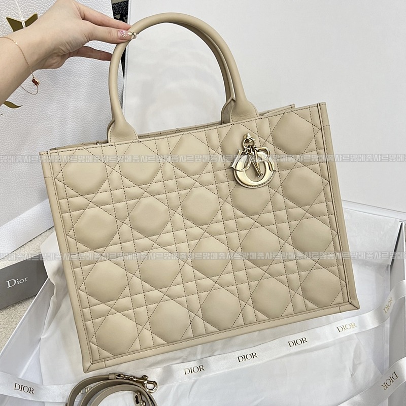 디올북토트백미디움  wsxc1775227791353_0루.jpg