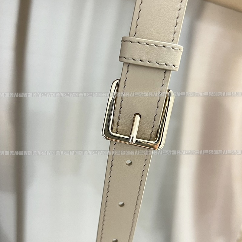 디올북토트백미디움  wsxc1775227793473_6루.jpg