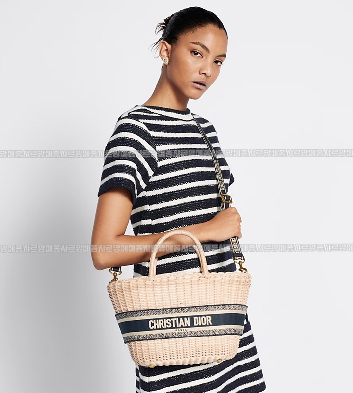 디올라탄바스켓백  20260403-163837-016루.jpg