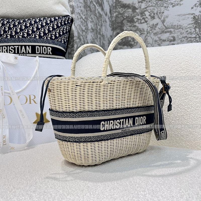 디올라탄바스켓백  20260403-163835-003루.jpg