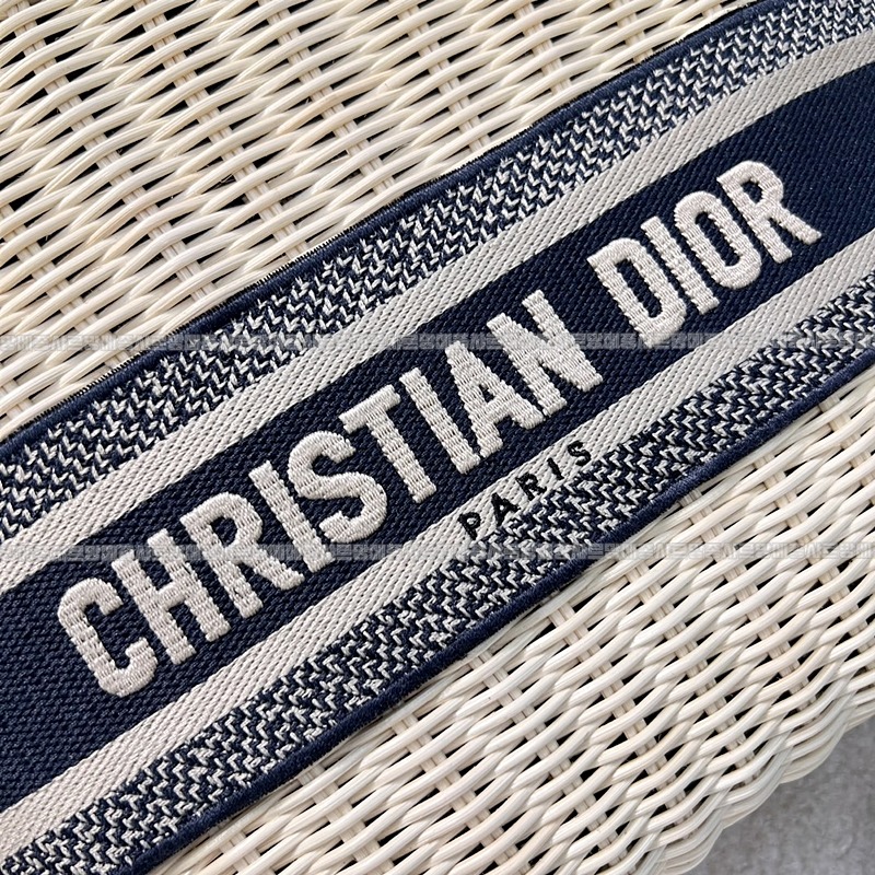 디올라탄바스켓백  20260403-163836-008루.jpg