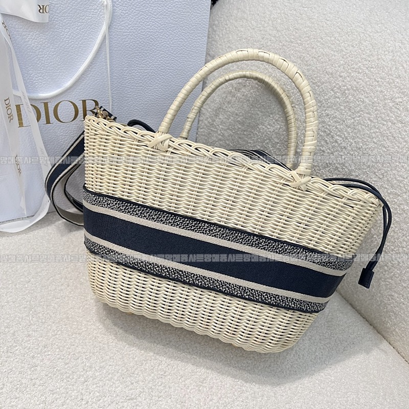 디올라탄바스켓백  20260403-163836-011루.jpg