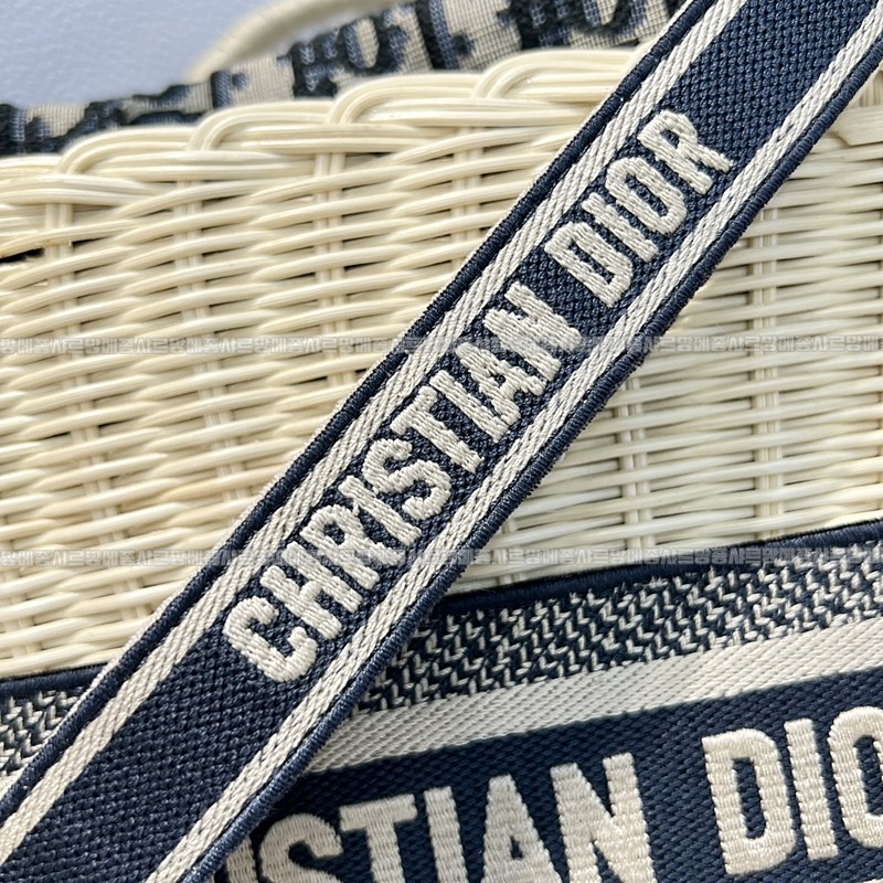 디올라탄바스켓백  20260403-163837-015루.jpg