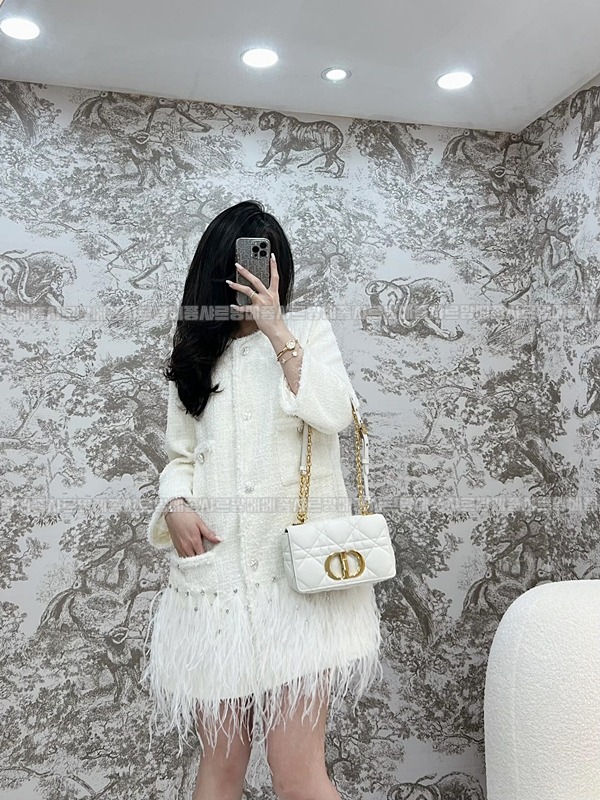 디올카로스몰백  20260403-172123-015루.jpg