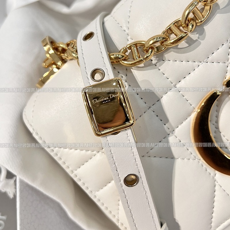 디올카로스몰백  20260403-172121-006루.jpg