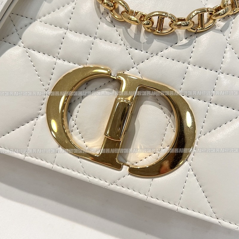 디올카로스몰백  20260403-172122-007루.jpg