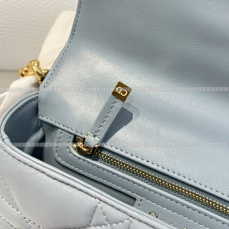 디올카로스몰백  20260403-175526-012루.jpg