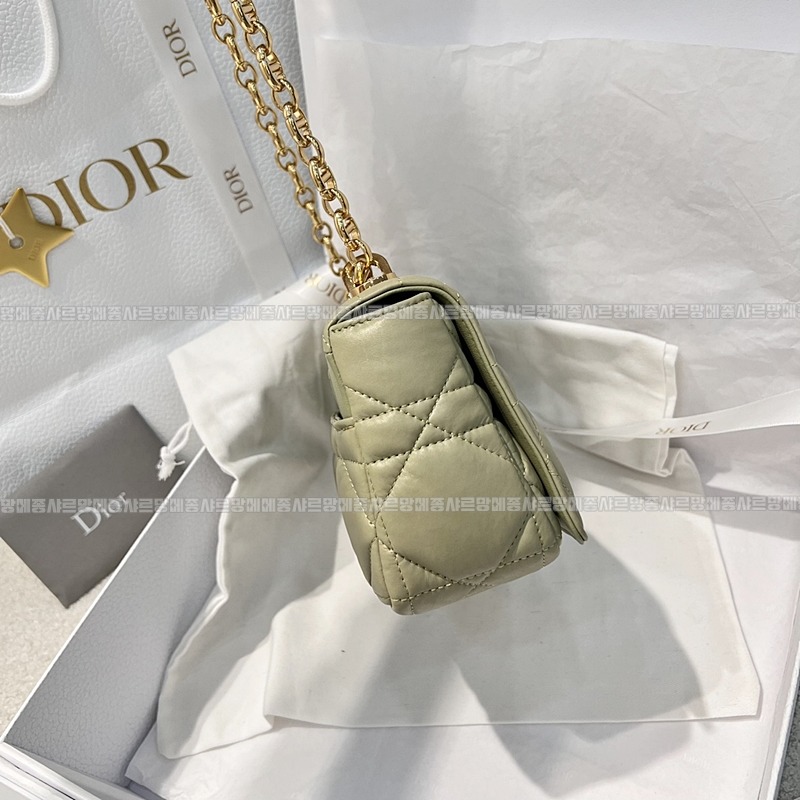 디올카로스몰백  20260403-175731-003루.jpg