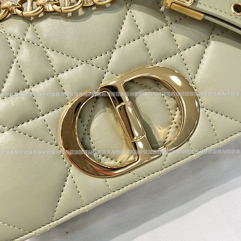 디올카로스몰백  20260403-175732-006루.jpg