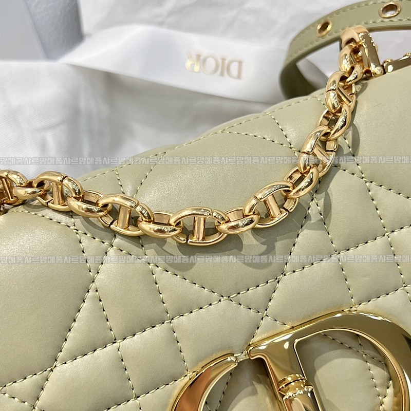 디올카로스몰백  20260403-175732-010루.jpg