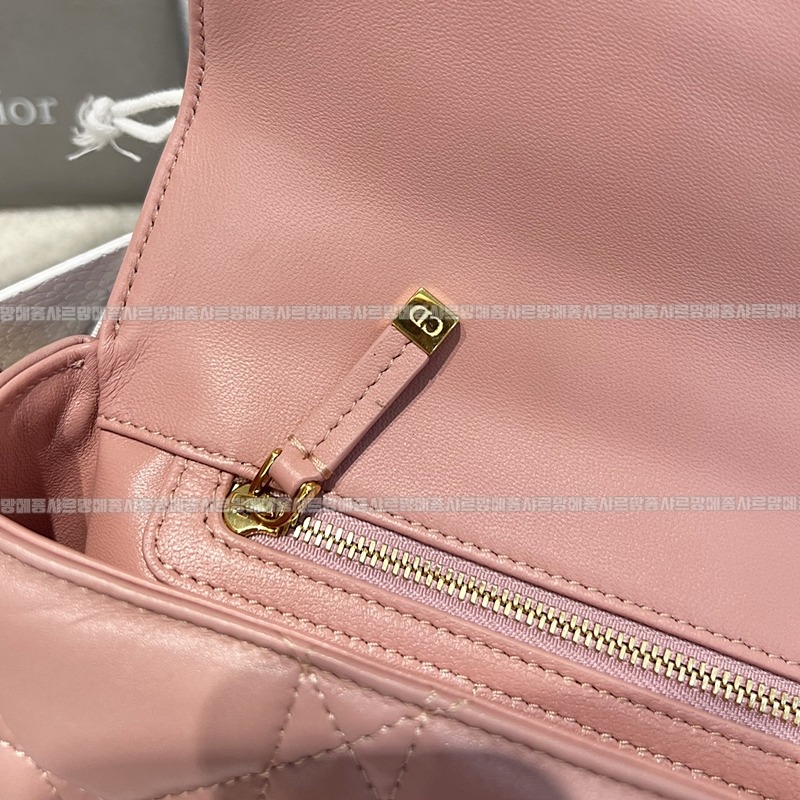 디올카로스몰백  20260403-180003-012루.jpg