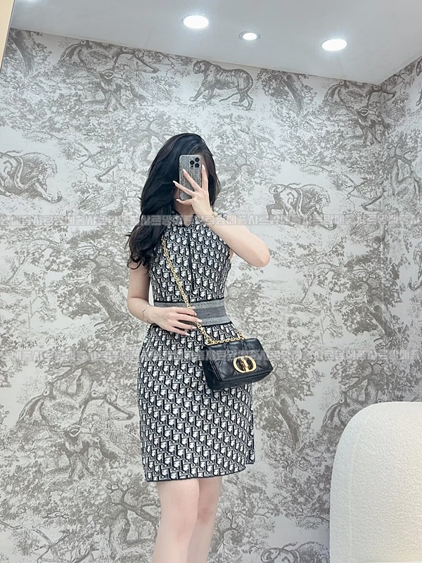 디올카로스몰백  20260403-180252-016루.jpg