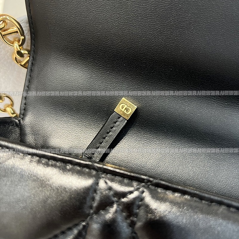 디올카로스몰백  20260403-180251-013루.jpg