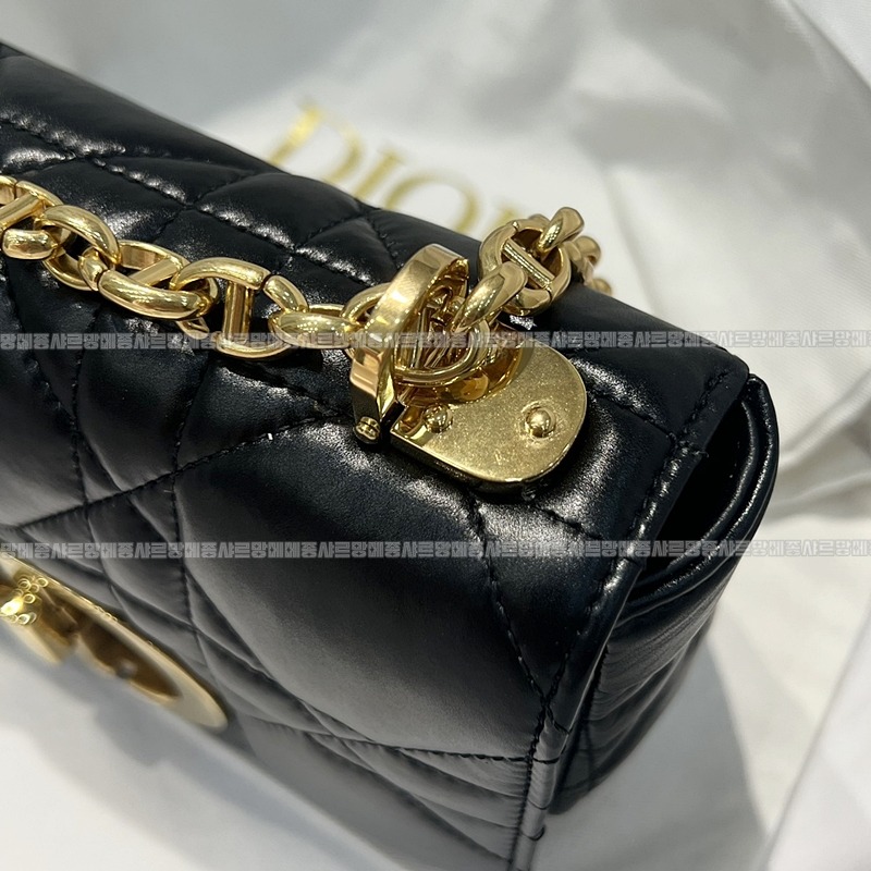 디올카로스몰백  20260403-180251-012루.jpg