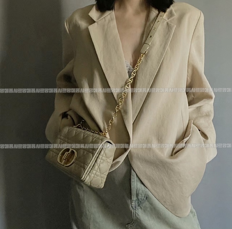 디올카로스몰백  20260403-180500-016루.jpg