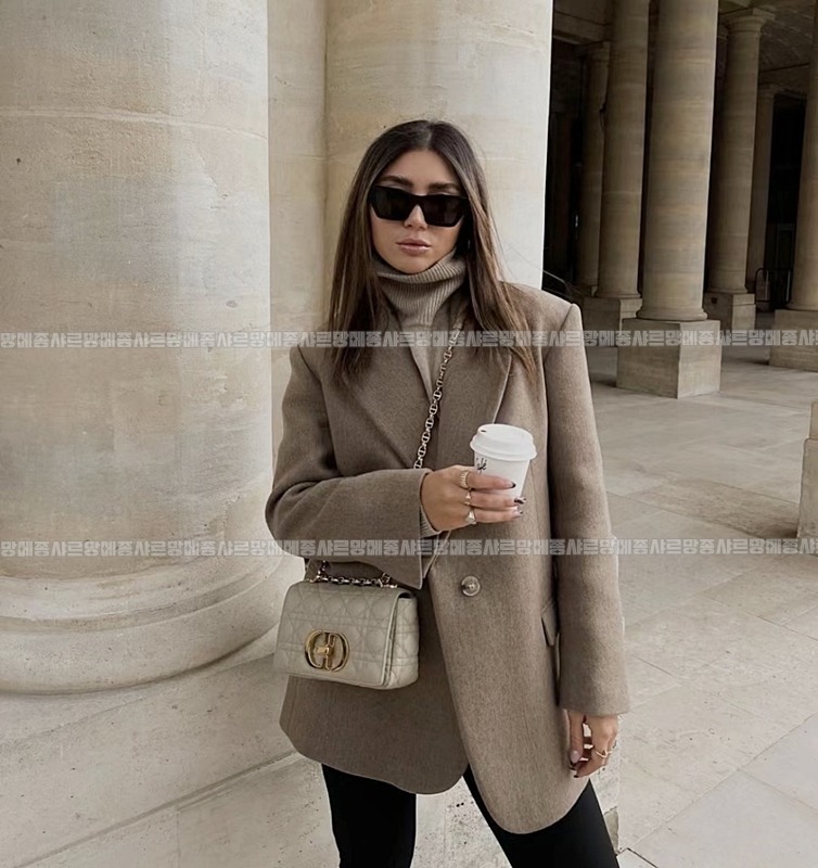 디올카로스몰백  20260403-180500-014루.jpg