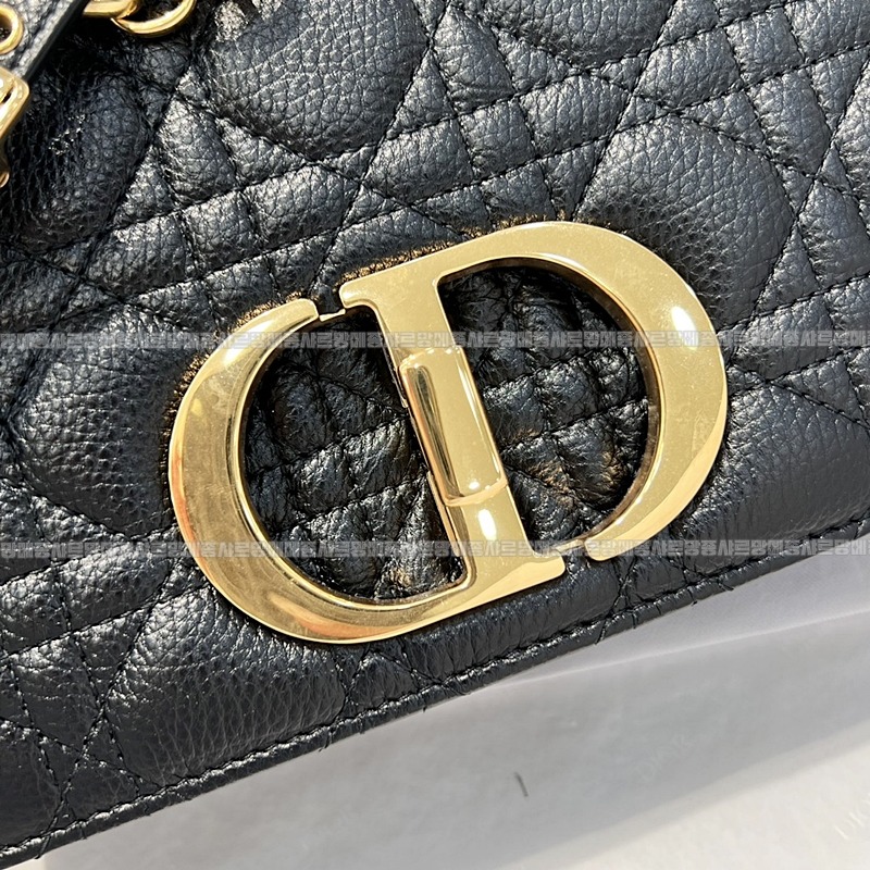 디올카로스몰백  20260403-180726-006루.jpg