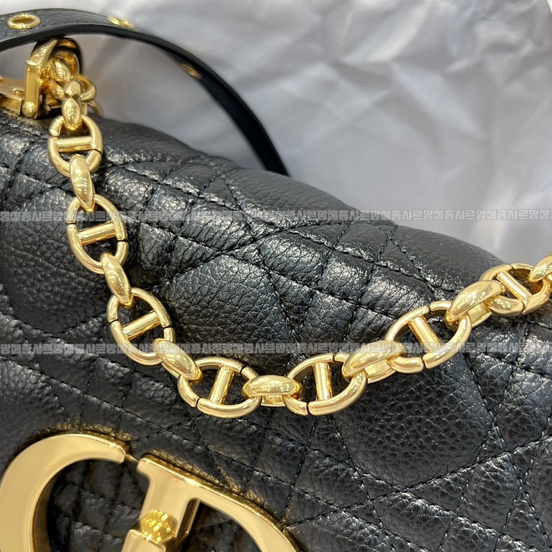 디올카로스몰백  20260403-180726-007루.jpg