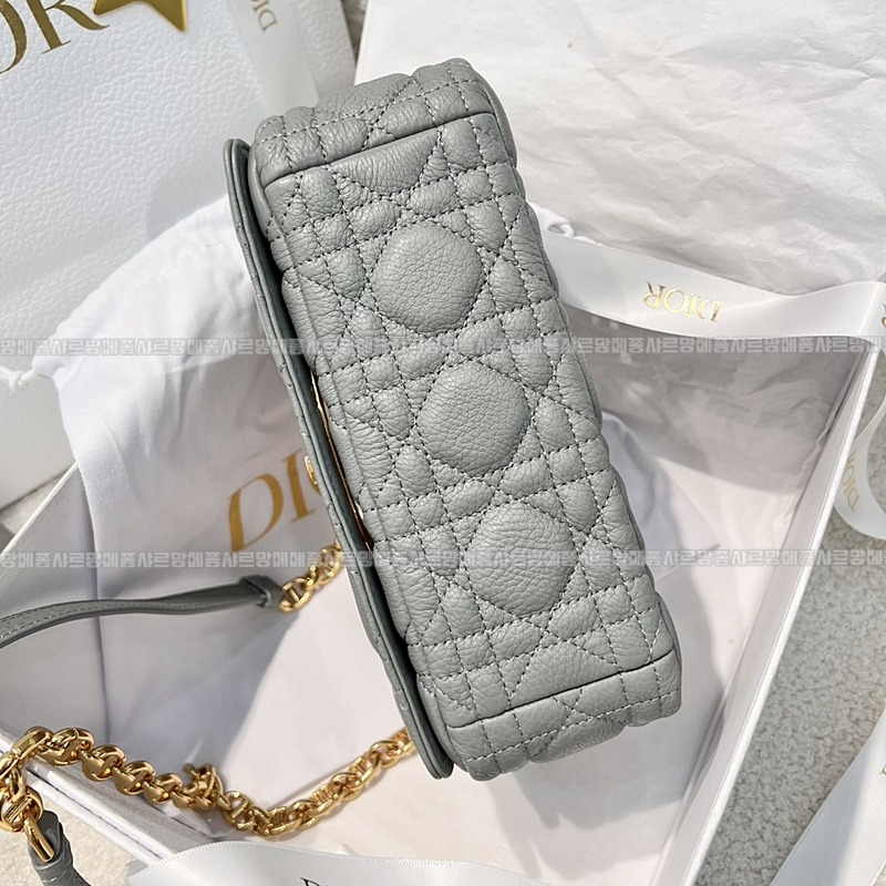 디올카로스몰백  20260403-180958-004루.jpg