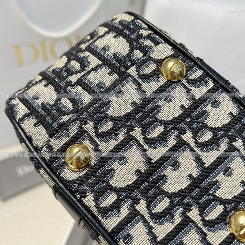 디올디바이브볼링백미디움  wsxc1775297851894_2루.jpg