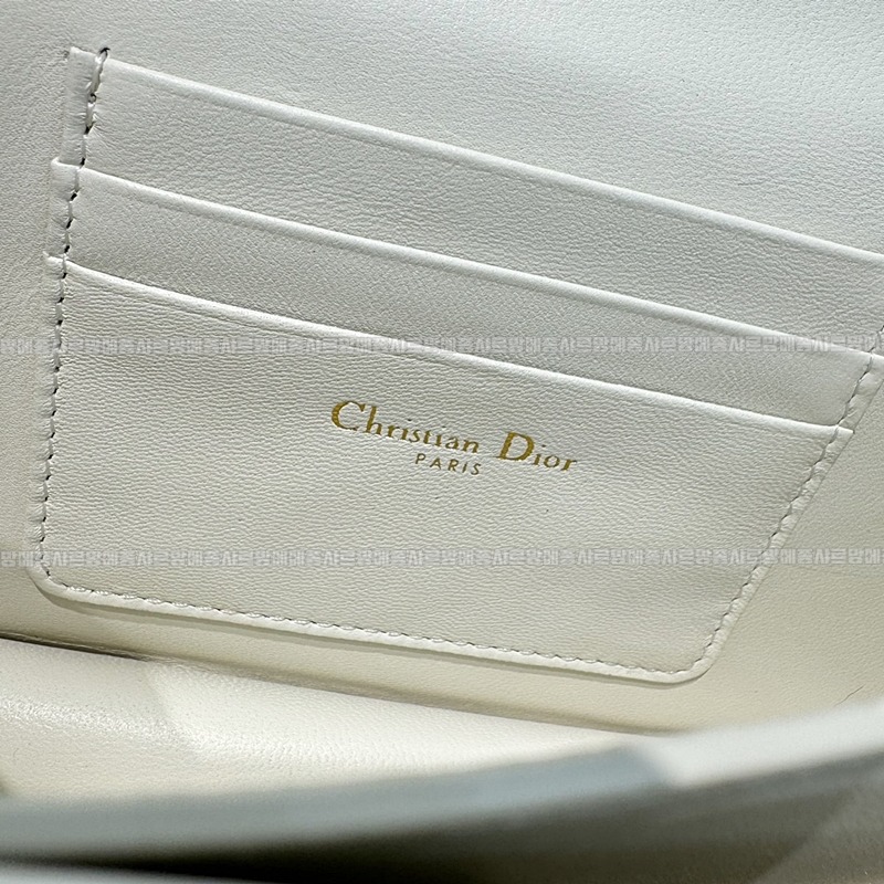 디올미스카로스몰  20260404-110822-009루.jpg