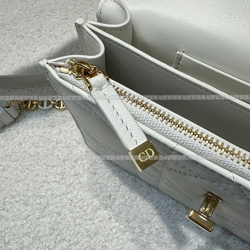 디올미스카로스몰  20260404-110822-011루.jpg