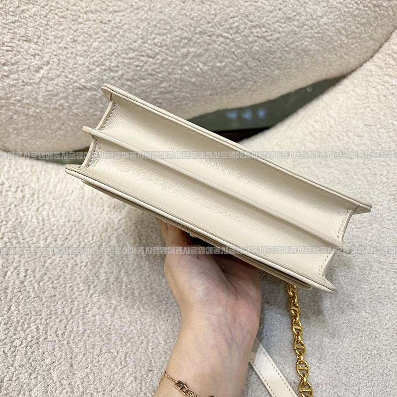 디올미스카로스몰  20260404-135503-004루.jpg