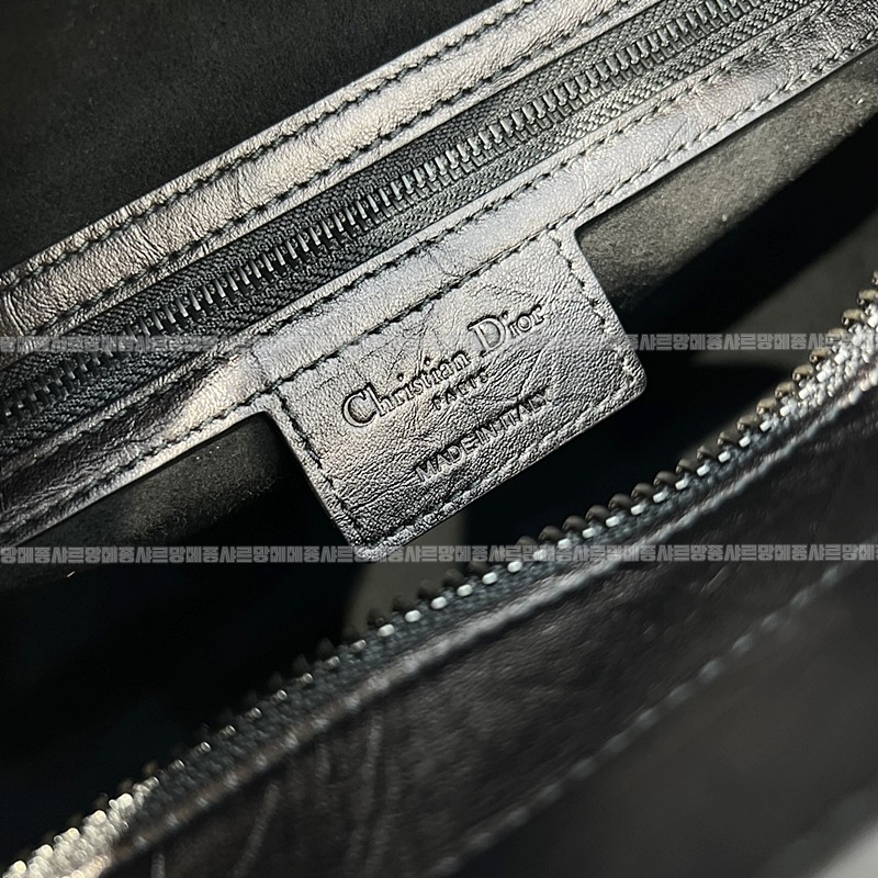 디올레이디디시레마이ABC미디움  20260404-142035-009루.jpg