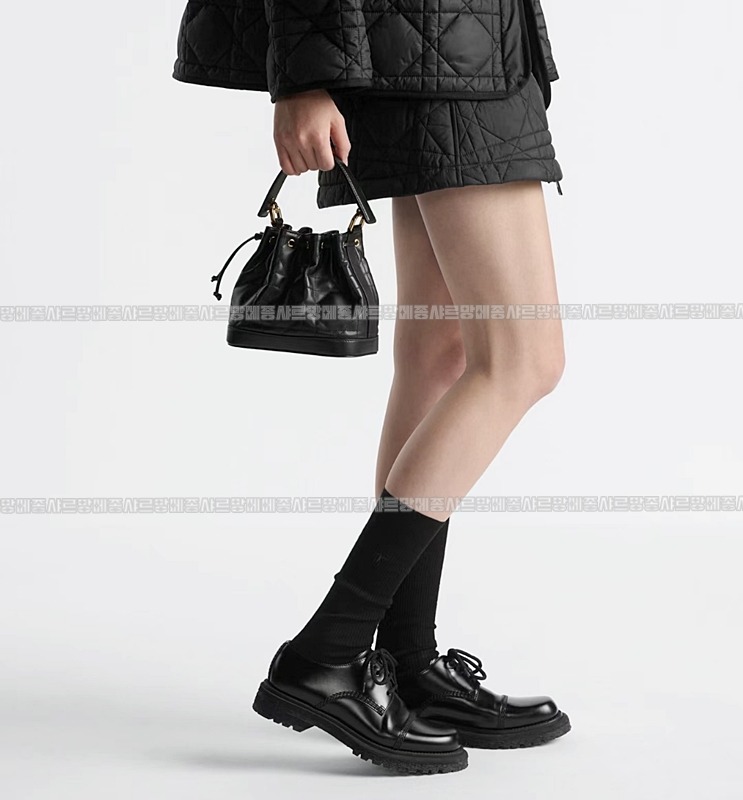 디올졸리버킷백스몰  20260404-151113-015루.jpg