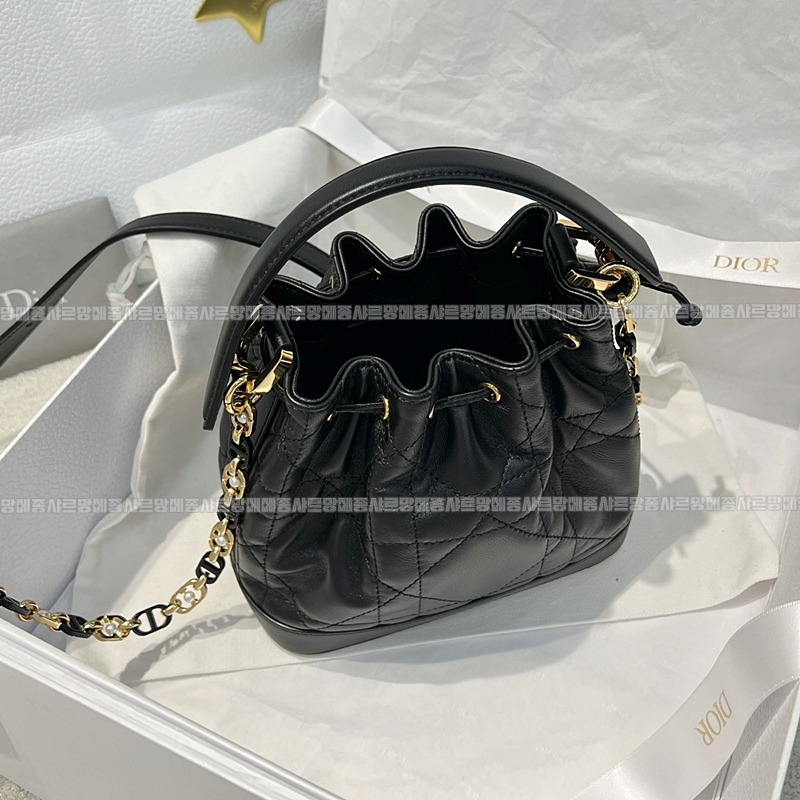 디올졸리버킷백스몰  20260404-151112-007루.jpg