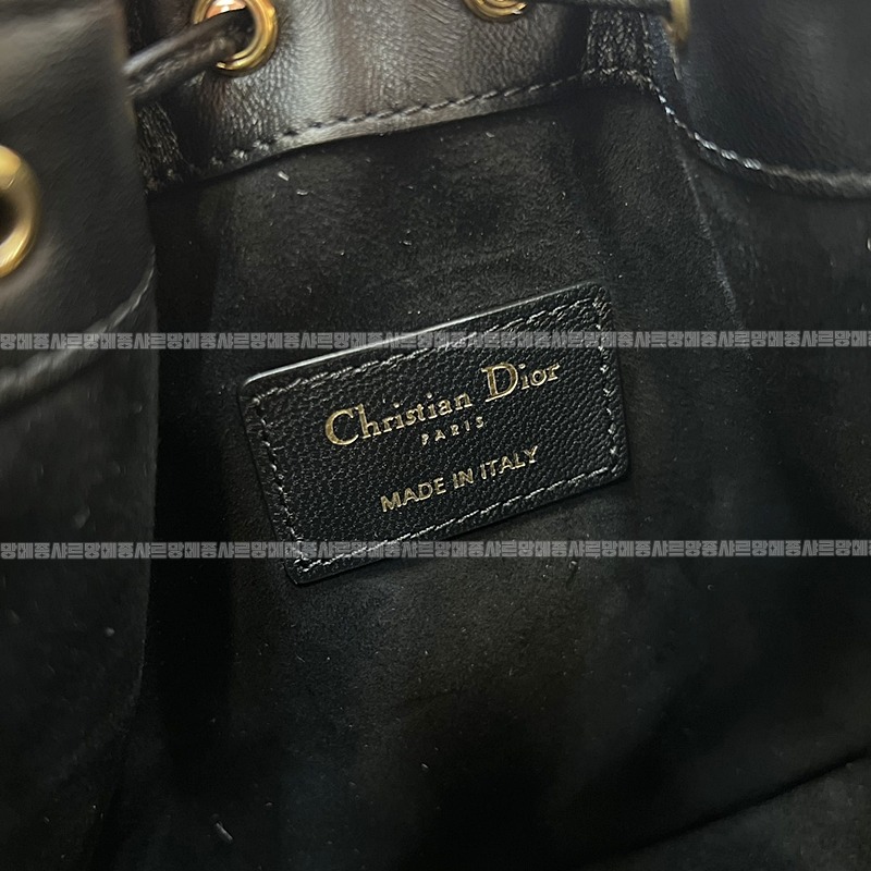 디올졸리버킷백스몰  20260404-151112-009루.jpg