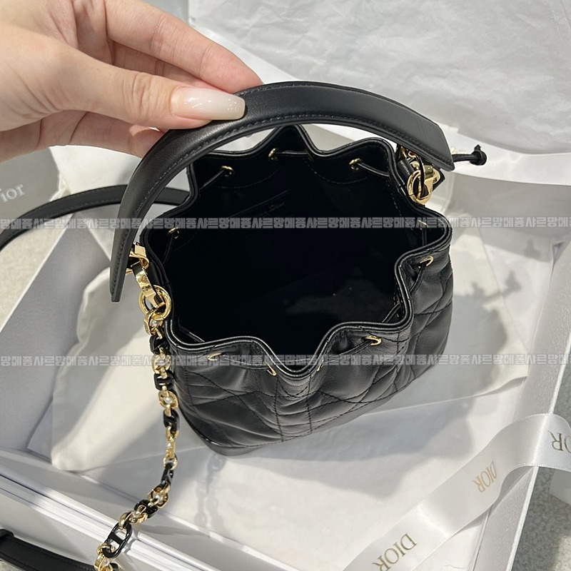 디올졸리버킷백스몰  20260404-151112-008루.jpg