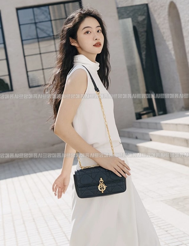 디올미스데이지미니백  20260404-153547-014루.jpg