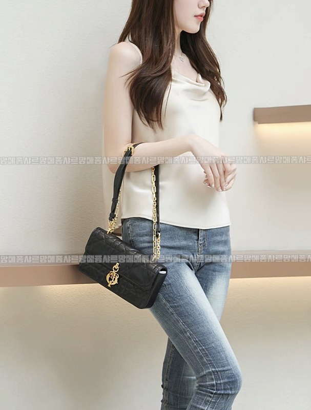 디올미스데이지미니백  20260404-153547-017루.jpg