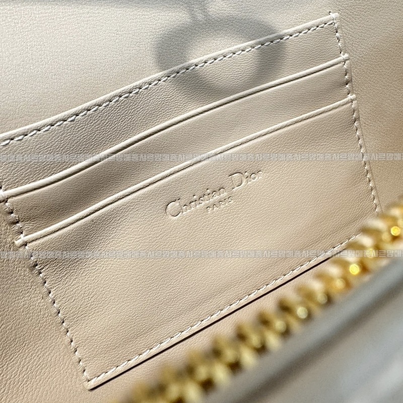 디올미스데이지미니백  20260404-153958-008루.jpg