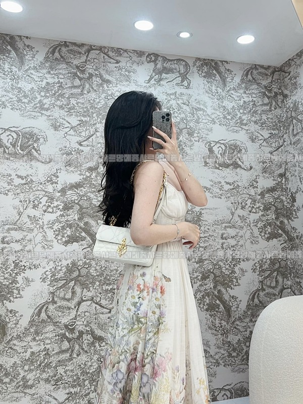 디올미스데이지미니백  20260404-154237-018루.jpg