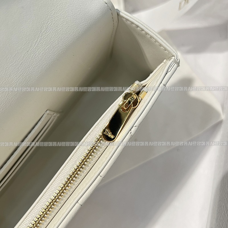 디올미스데이지미니백  20260404-154235-009루.jpg