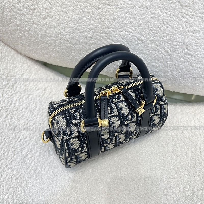 디올16글로브나노백  20260404-160418-004루.jpg