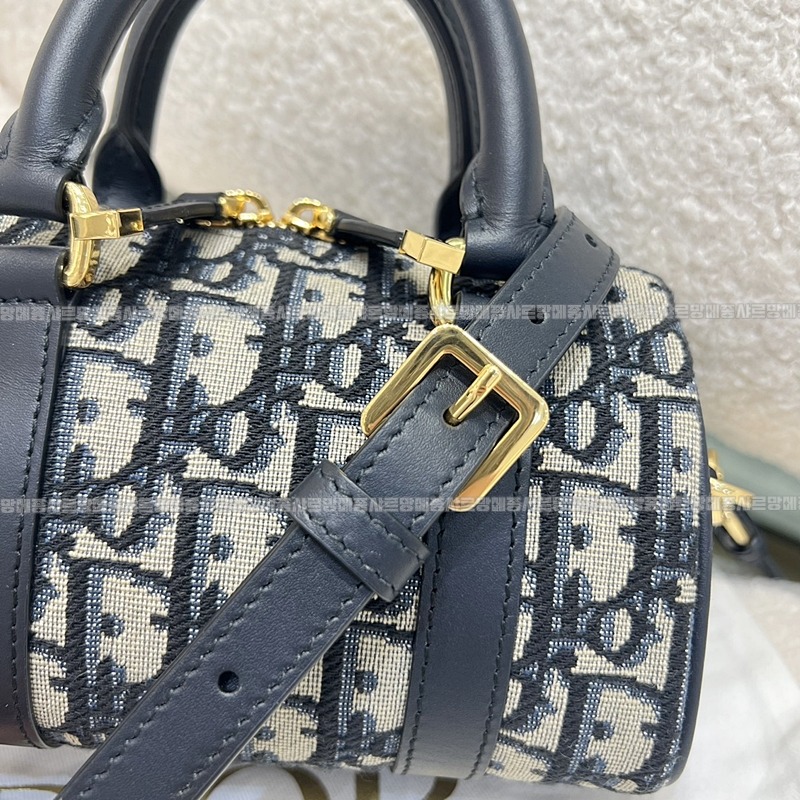 디올16글로브나노백  20260404-160418-007루.jpg