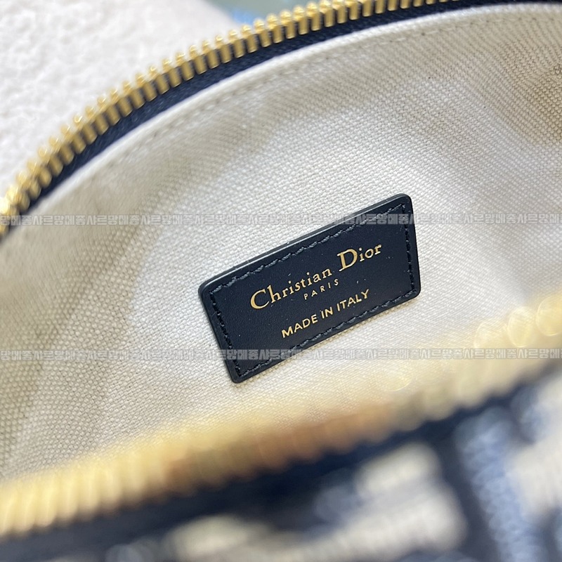 디올16글로브나노백  20260404-160418-009루.jpg