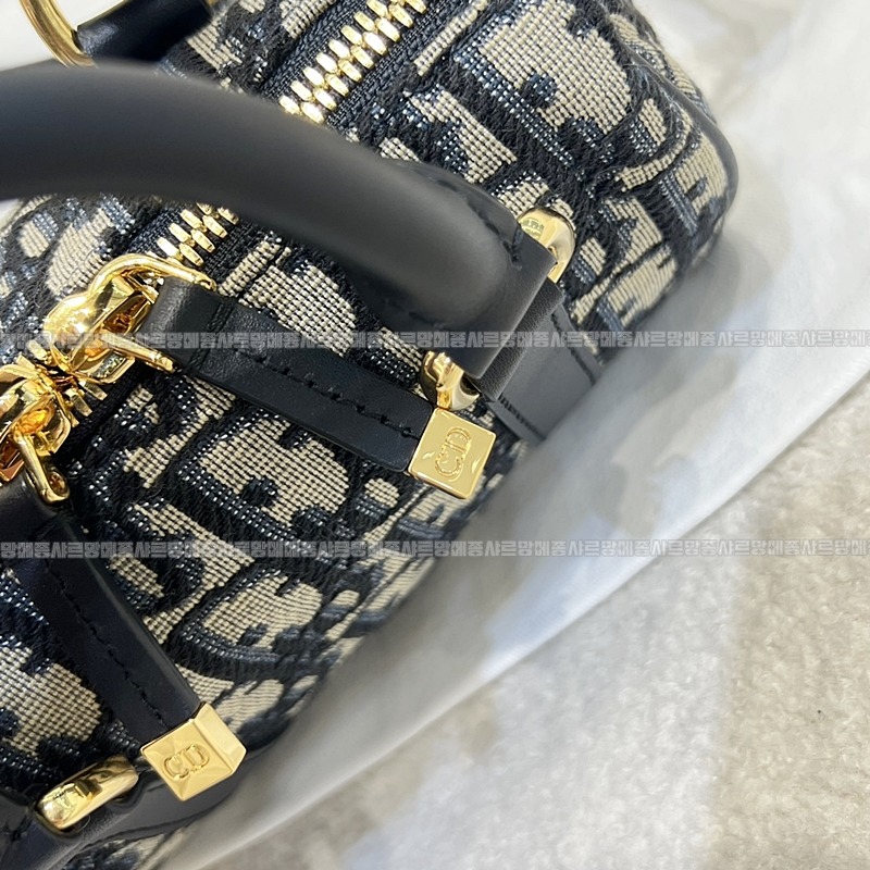 디올16글로브나노백  20260404-160418-010루.jpg