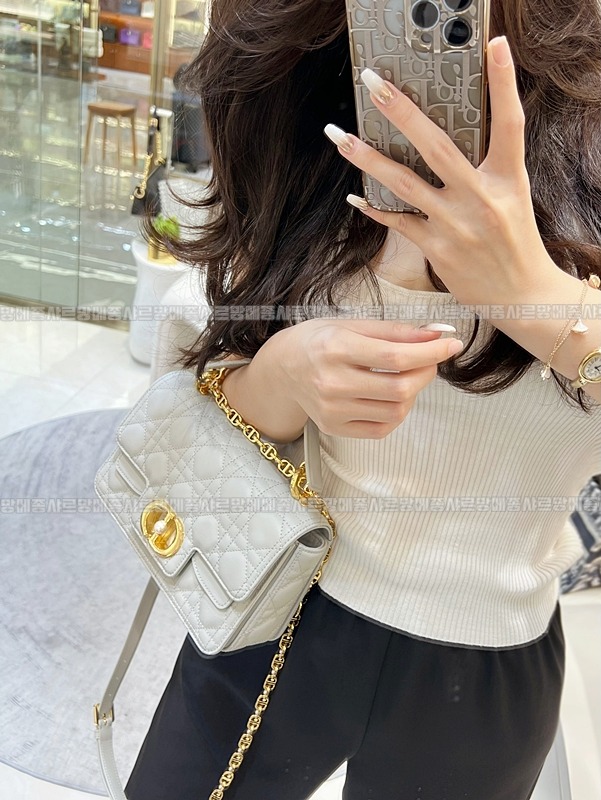 디올졸리탑핸들백스몰  20260405-110619-025루.jpg